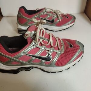 Women's vintage Nike shox 2:45